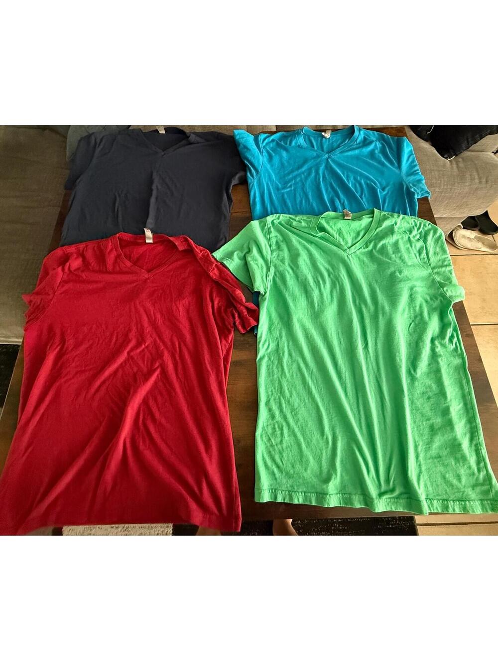 Men’s V-Neck T-Shirt Bundle Lot of 4 Large Mixed Colors Casual Basics Tees